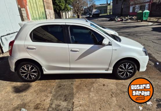 Autos - Toyota Etios 2023 Nafta 12000Km - En Venta