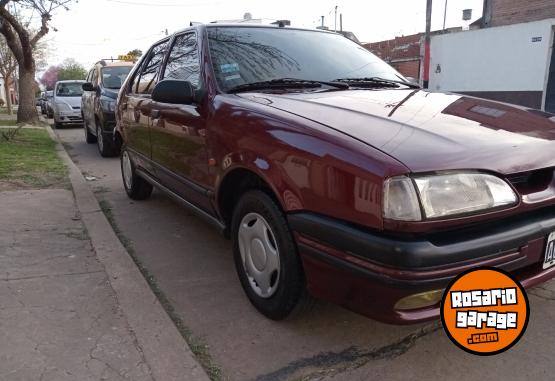 Autos - Renault 19 1996 Nafta 114000Km - En Venta