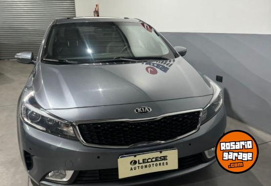 Autos - Kia Cerato 2018 Nafta 45000Km - En Venta