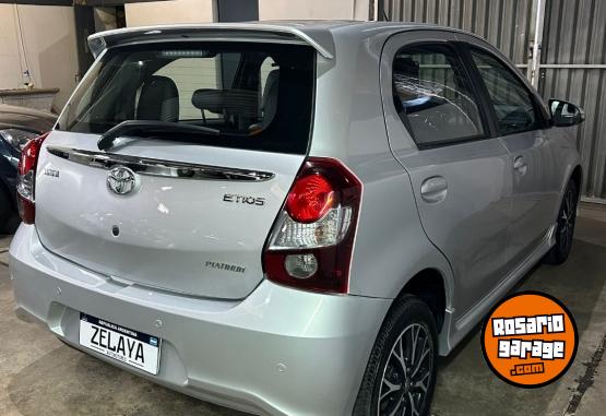 Autos - Toyota Etios 2018 Nafta 18800Km - En Venta