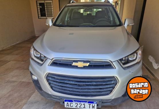 Camionetas - Chevrolet Captiva 2018 Nafta 75300Km - En Venta