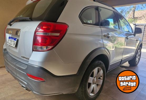 Camionetas - Chevrolet Captiva 2018 Nafta 75300Km - En Venta