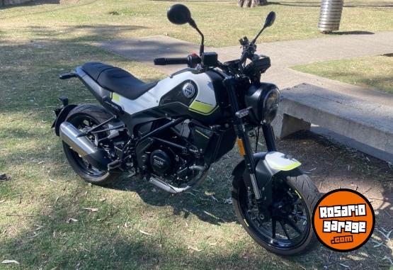 Motos - Benelli LEONCINO 250 2023 Nafta 3900Km - En Venta