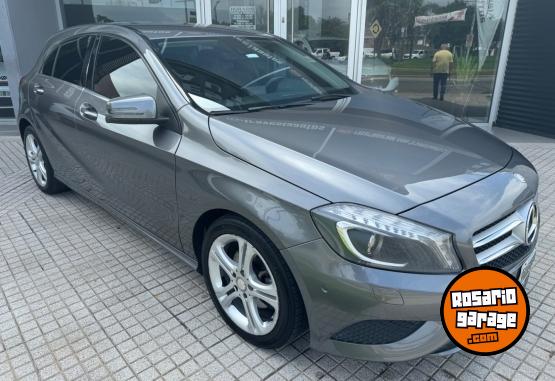 Autos - Mercedes Benz A200 URBAN 1.6 2013 Nafta 90000Km - En Venta