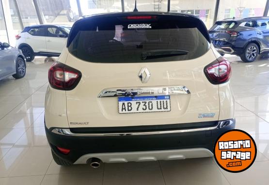 Camionetas - Renault Captur Intense 2.0 2017 Nafta 113000Km - En Venta