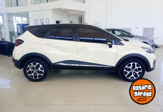 Camionetas - Renault Captur Intense 2.0 2017 Nafta 113000Km - En Venta