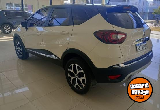 Camionetas - Renault Captur Intense 2.0 2017 Nafta 113000Km - En Venta