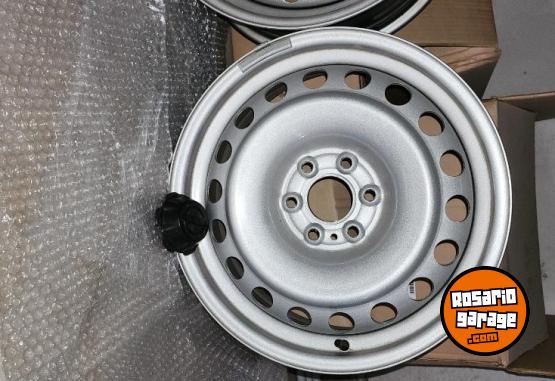 Accesorios para Autos - Llantas 17" Nissan Frontier originales - En Venta