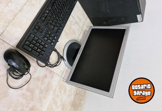 Informtica - Pc completa con monitor, mouse y teclado. AMD athlon 3gb de ram. - En Venta