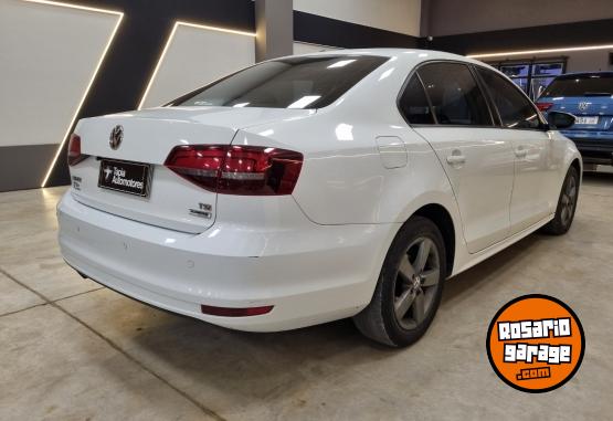 Autos - Volkswagen VENTO COMFORTLINE 1.4L DS 2015 Nafta 123000Km - En Venta