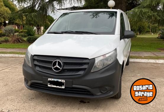 Utilitarios - Mercedes Benz Vito 2015 Diesel 115000Km - En Venta