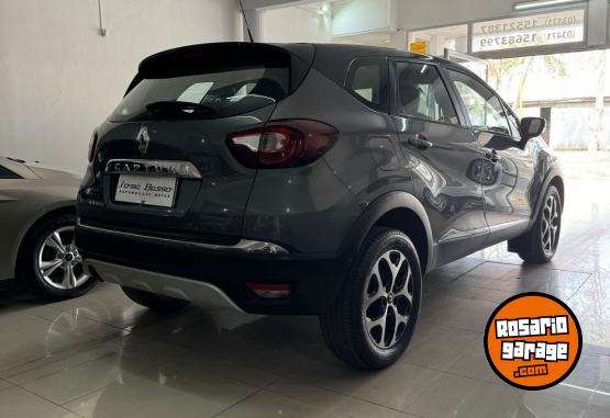 Autos - Renault CAPTUR 2018 Nafta 100000Km - En Venta