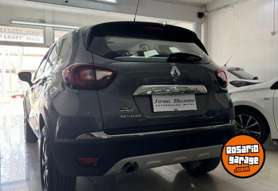 Autos - Renault CAPTUR 2018 Nafta 100000Km - En Venta