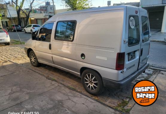 Utilitarios - Peugeot Expert 2002 Diesel 200000Km - En Venta