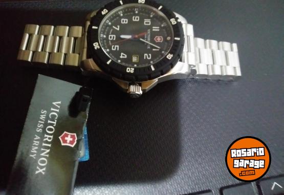 Indumentaria - SWISS ARMY - En Venta