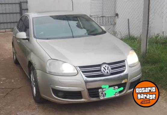 Autos - Volkswagen VENTO AVANCE 2009 Nafta 285000Km - En Venta