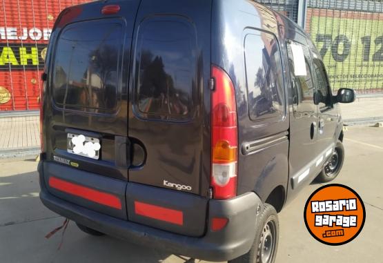 Utilitarios - Renault Kangoo 2011 GNC 233000Km - En Venta