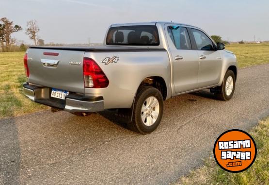 Camionetas - Toyota Hilux SR 2018 Diesel 230000Km - En Venta