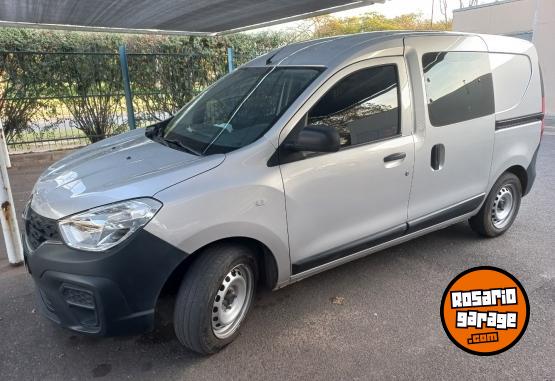 Utilitarios - Renault Kangoo  Express Confort 2020 Nafta 56000Km - En Venta