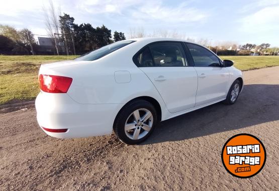 Autos - Volkswagen Vento luxury 2012 Nafta 165000Km - En Venta