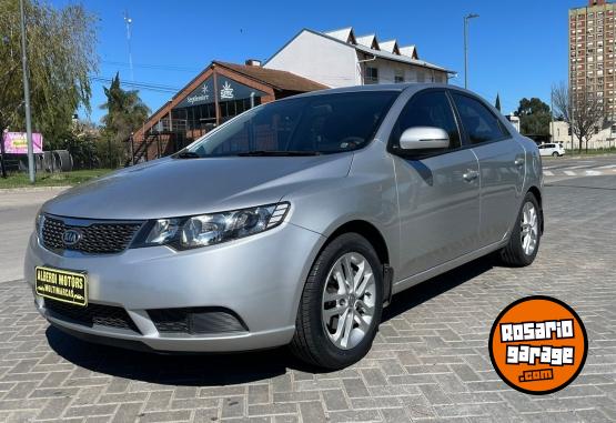 Autos - Kia SERATO 1.6 FORCE 2011 Nafta 112000Km - En Venta