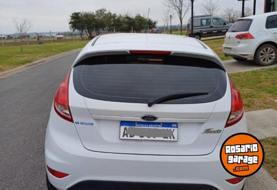 Autos - Ford Fiesta kinetic 2017 Nafta 35000Km - En Venta