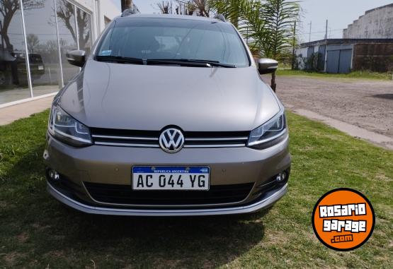 Autos - Volkswagen SURAN HIGLINE MSI 16 V 2017 Nafta 52000Km - En Venta