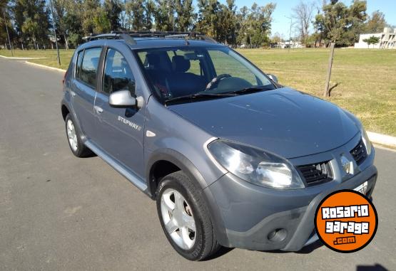 Autos - Renault Sandero 2010 Nafta 115000Km - En Venta