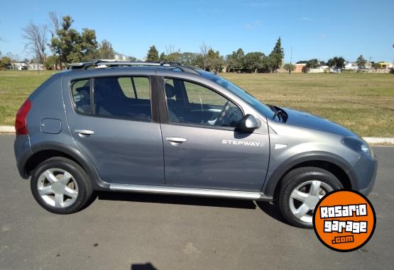 Autos - Renault Sandero 2010 Nafta 115000Km - En Venta