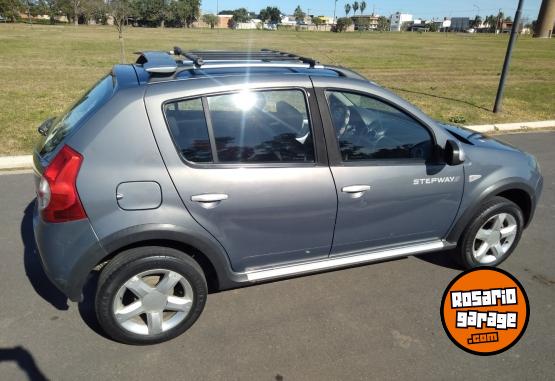 Autos - Renault Sandero 2010 Nafta 115000Km - En Venta