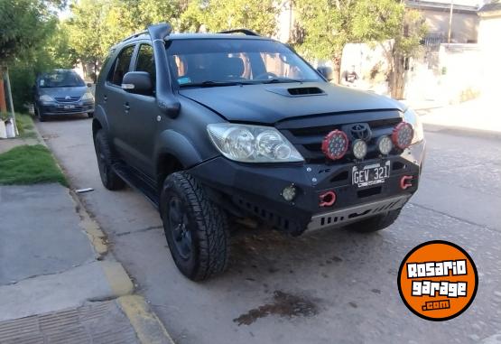 Camionetas - Toyota HILUX SW4 4x4 SRV 3.0TDI 2007 Diesel 261000Km - En Venta