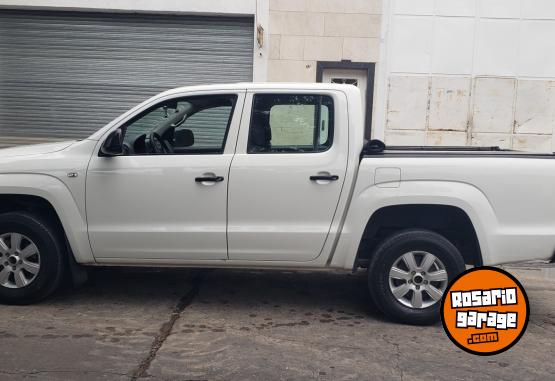 Camionetas - Volkswagen Amarok 180cv 4x2 permuto 2013 Diesel 160000Km - En Venta