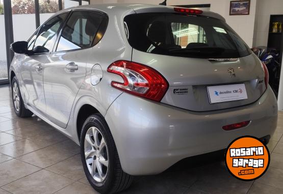 Autos - Peugeot 208 ALLURE TOUCH SCREEN 2016 Nafta 108000Km - En Venta