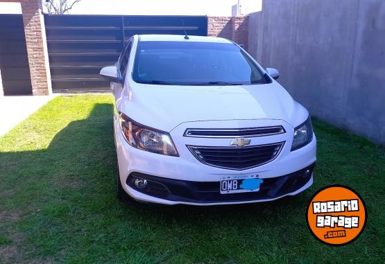 Autos - Chevrolet Prisma 2015 Nafta 97000Km - En Venta