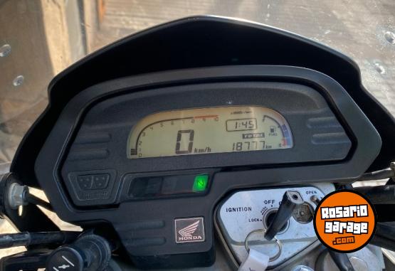 Motos - Honda FALCON NX 400 2015 Nafta 14300Km - En Venta