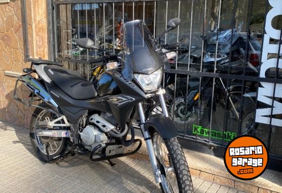 Motos - Honda FALCON NX 400 2015 Nafta 14300Km - En Venta