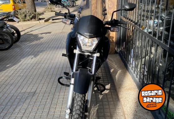 Motos - Honda FALCON NX 400 2015 Nafta 14300Km - En Venta