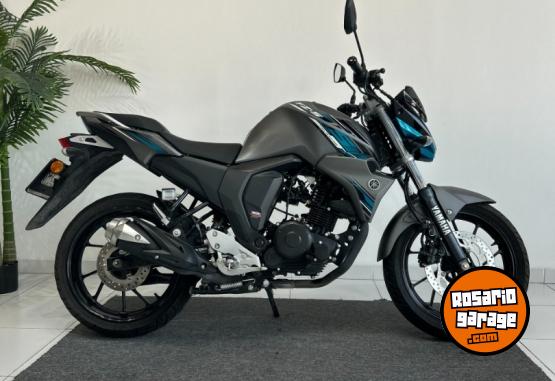 Motos - Yamaha FZ 15 2022 Nafta 9420Km - En Venta