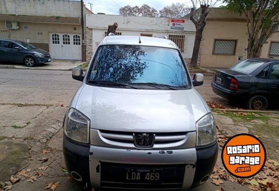 Utilitarios - Peugeot Partner 2012 Diesel 110000Km - En Venta