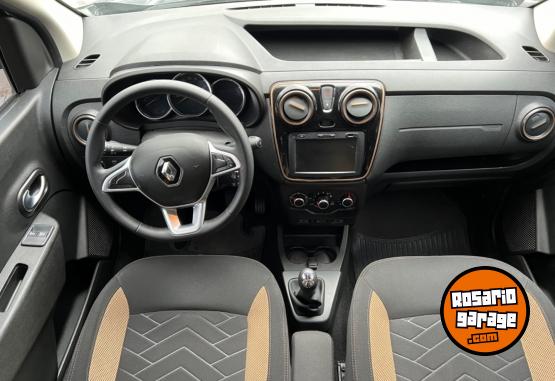 Utilitarios - Renault Kangoo Stepway 2022 Nafta  - En Venta