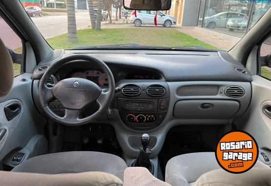 Autos - Renault Scenic 1.9 DTI Privilege 2006 Diesel 254000Km - En Venta