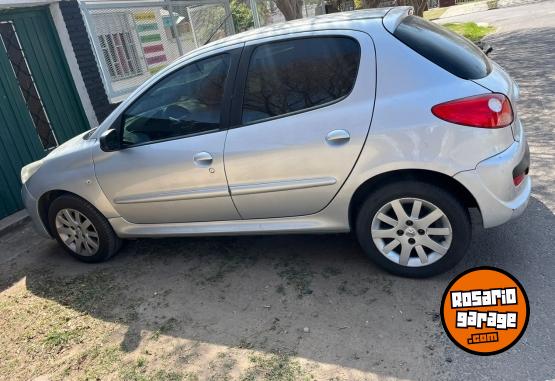 Autos - Peugeot 207 compact 2010 Nafta 123000Km - En Venta