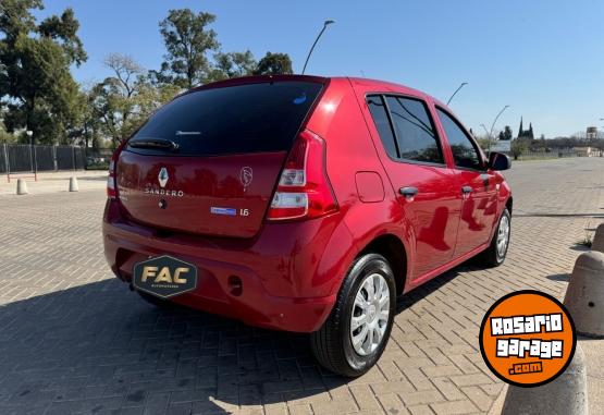 Autos - Renault SANDERO 1.6 ATRACTIVE 2011 Nafta 62000Km - En Venta