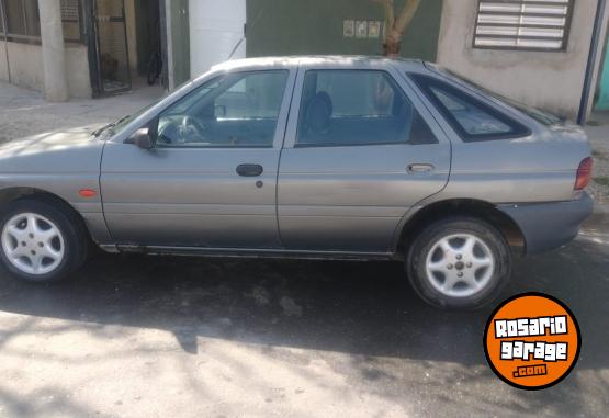 Autos - Ford Escort 1999 Diesel 99999Km - En Venta