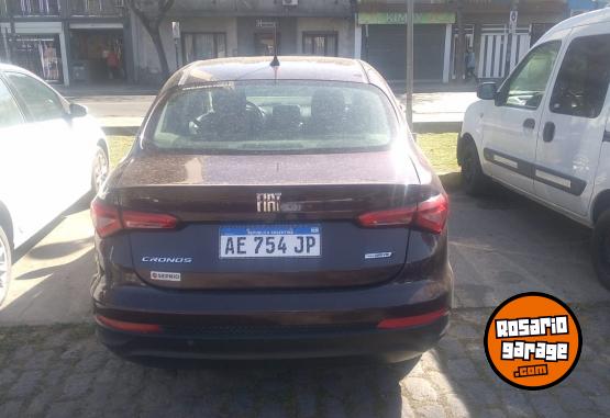 Autos - Fiat Cronos Drive 2021 GNC 212000Km - En Venta