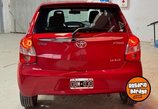 Autos - Toyota Etios 1.5 4p Xls 2014 Nafta 74000Km - En Venta