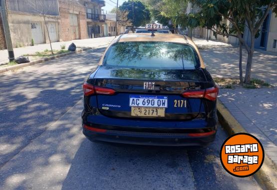 Autos - Fiat Cronos 1.3 2018 GNC 250000Km - En Venta