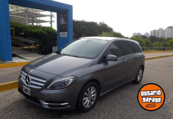 Autos - Mercedes Benz B 200 2014 Nafta 93000Km - En Venta