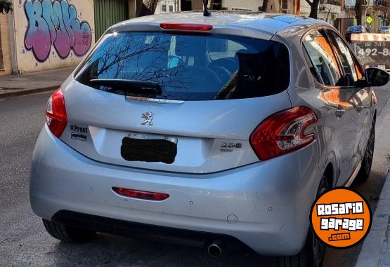 Autos - Peugeot 208 Feline 1.6 Pack Cuir 2015 Nafta 82400Km - En Venta