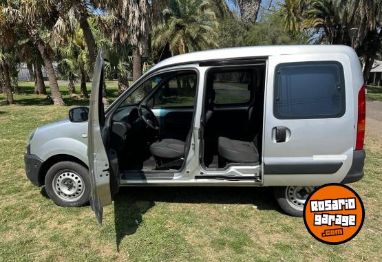 Utilitarios - Renault Kangoo 1.5 dci furgon 5as 2016 Diesel 201000Km - En Venta